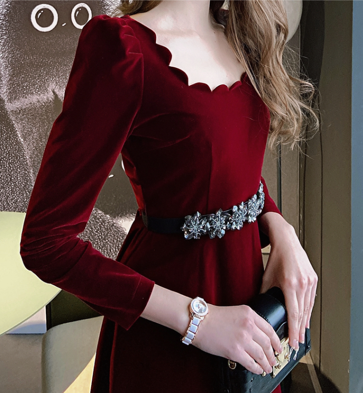 Petal square neck velvet waistband, wine red inside, dress, women's autumn and winter design, feeling foreign