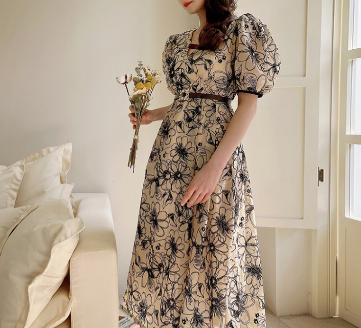 2022 Summer New Vintage Temperament V-neck Flocked Flower Dress Short Sleeve Long Dress Women