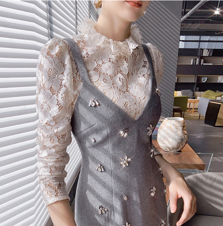 2022 New Fashionable V-Neck Spark Diamond Dress for Ladies with Slim Slim Sling Dress Spring