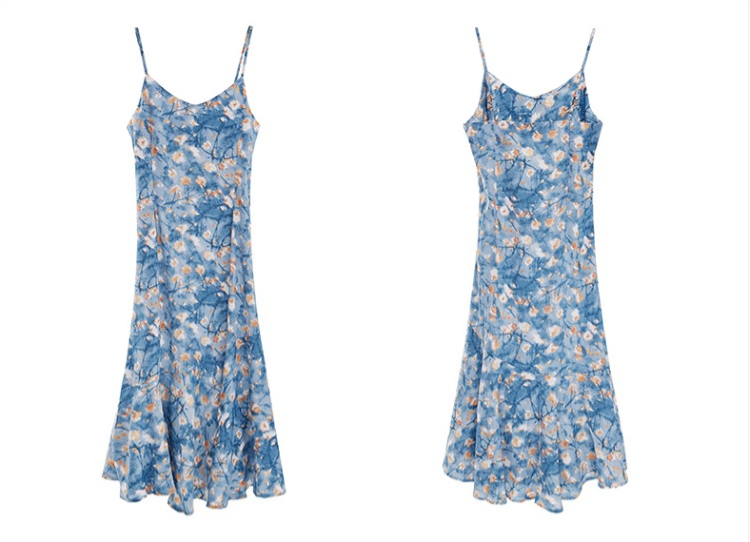 French blue little floral dress for women in summer 2022, new waist closing dress with suspenders