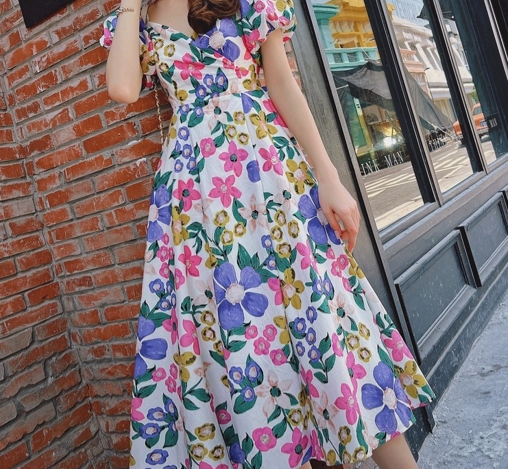 2022 Summer New Holiday Style Flower Strap Dress Women's Mid length Large Swing Dress