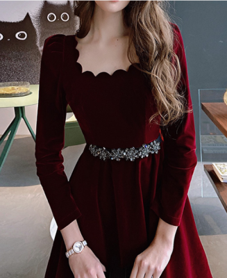 Petal square neck velvet waistband, wine red inside, dress, women's autumn and winter design, feeling foreign